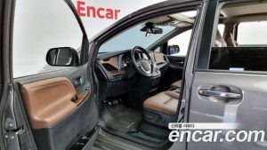 Toyota Sienna 3.5 2020 года из Южной Кореи