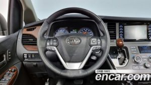 Toyota Sienna 3.5 2020 года из Южной Кореи