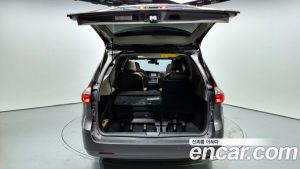 Toyota Sienna 3.5 2020 года из Южной Кореи