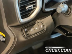 Hyundai Venue 1.6 Modern 2020 года из Южной Кореи
