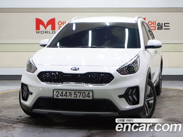 Kia Niro 1.6 HEV 2020 года из Кореи