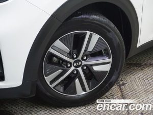 Kia Niro 1.6 HEV 2020 года из Южной Кореи