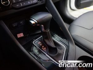 Kia Niro 1.6 HEV 2020 года из Южной Кореи