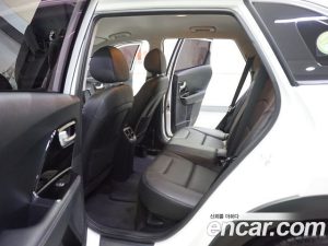 Kia Niro 1.6 HEV 2020 года из Южной Кореи