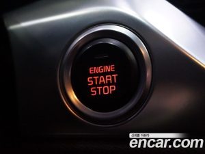Kia Niro 1.6 HEV 2020 года из Южной Кореи
