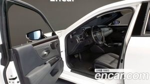 Lexus ES Executive 2020 года из Южной Кореи