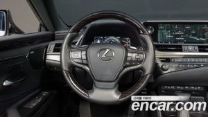Lexus ES Executive 2020 года из Южной Кореи