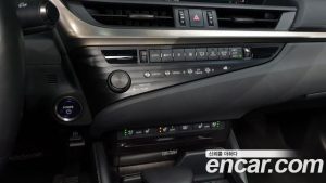 Lexus ES Executive 2020 года из Южной Кореи