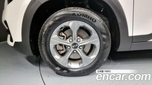 Kia Seltos Бензин 1.6 Turbo 2WD 2022 года из Южной Кореи