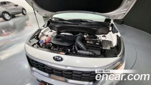 Kia Seltos Бензин 1.6 Turbo 2WD 2022 года из Южной Кореи