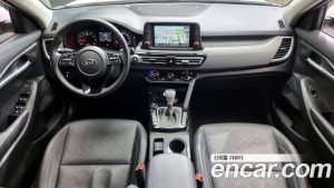 Kia Seltos Бензин 1.6 Turbo 2WD 2022 года из Южной Кореи