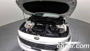 Kia Seltos Бензин 1.6 Turbo 2WD 2022 года из Южной Кореи