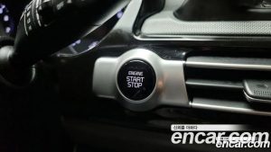 Kia Seltos Бензин 1.6 Turbo 2WD 2022 года из Южной Кореи