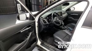 Kia Seltos Бензин 1.6 Turbo 2WD 2022 года из Южной Кореи