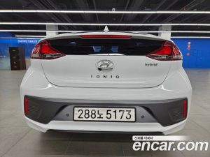 Hyundai Ioniq 1.6 HEV 2020 года из Южной Кореи