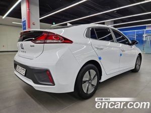 Hyundai Ioniq 1.6 HEV 2020 года из Южной Кореи