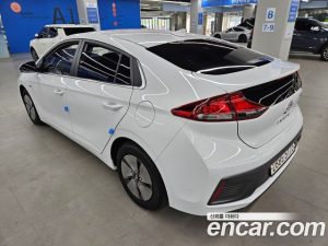 Hyundai Ioniq 1.6 HEV 2020 года из Южной Кореи