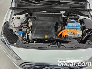 Hyundai Ioniq 1.6 HEV 2020 года из Южной Кореи