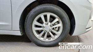 Hyundai AVANTE 1.6 2020 года из Южной Кореи