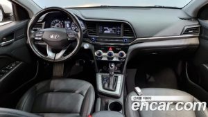 Hyundai AVANTE 1.6 2020 года из Южной Кореи
