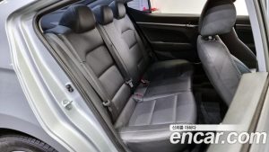 Hyundai AVANTE 1.6 2020 года из Южной Кореи