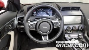 Jaguar F-TYPE P300 Cabriolet 2021 года из Южной Кореи