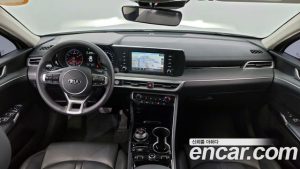 Kia K5 2.0 2021 года из Южной Кореи