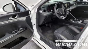 Kia K5 2.0 2021 года из Южной Кореи