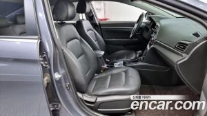 Hyundai AVANTE 1.6 2020 года из Южной Кореи