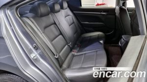 Hyundai AVANTE 1.6 2020 года из Южной Кореи