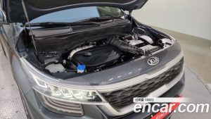 Kia Seltos Бензин 1.6 Turbo 2WD 2020 года из Южной Кореи