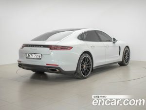 Porsche Panamera 3.0 AWD 2020 года из Южной Кореи