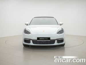 Porsche Panamera 3.0 AWD 2020 года из Южной Кореи