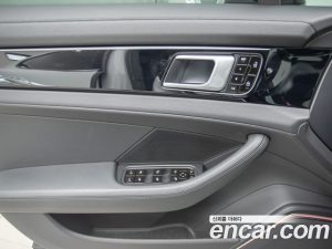 Porsche Panamera 3.0 AWD 2020 года из Южной Кореи