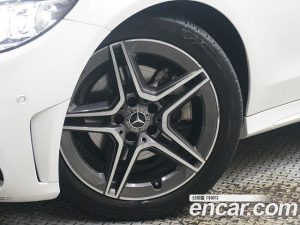 Mercedes-Benz C-Class C200 Coupe 2021 года из Южной Кореи