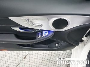 Mercedes-Benz C-Class C200 Coupe 2021 года из Южной Кореи