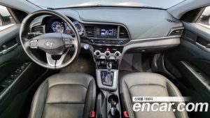 Hyundai AVANTE 1.6 2020 года из Южной Кореи