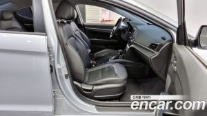 Hyundai AVANTE 1.6 2020 года из Южной Кореи