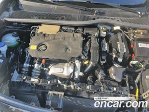 Peugeot 2008 1.5 BlueHDi GT Line 2021 года из Южной Кореи