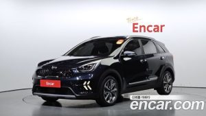 Kia Niro 1.6 HEV 2021 года из Южной Кореи