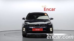 Kia Niro 1.6 HEV 2021 года из Южной Кореи