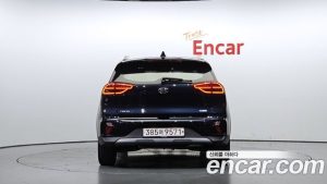Kia Niro 1.6 HEV 2021 года из Южной Кореи