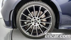 Mercedes-Benz CLS-Class CLS450 4MATIC AMG Line 2021 года из Южной Кореи