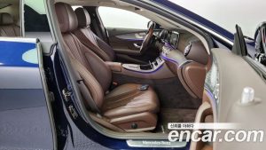 Mercedes-Benz CLS-Class CLS450 4MATIC AMG Line 2021 года из Южной Кореи