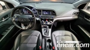 Hyundai AVANTE 1.6 2020 года из Южной Кореи