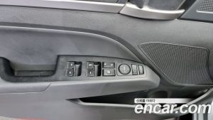 Hyundai AVANTE 1.6 2020 года из Южной Кореи
