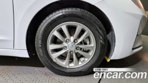 Hyundai AVANTE 1.6 2020 года из Южной Кореи