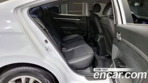 Hyundai AVANTE 1.6 2020 года из Южной Кореи