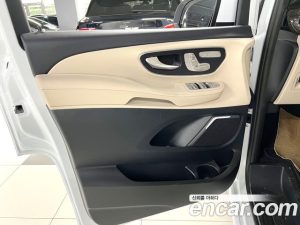Mercedes-Benz V-Class V300 CDI 2024 года из Южной Кореи