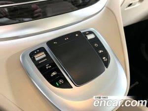 Mercedes-Benz V-Class V300 CDI 2024 года из Южной Кореи